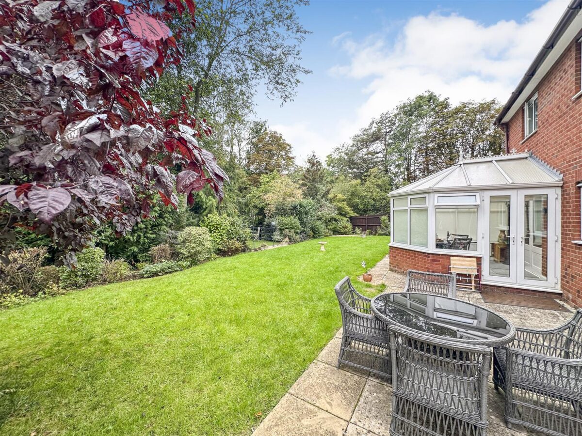 Beech Close, Desborough, Kettering