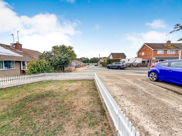 Howard Avenue, Corby