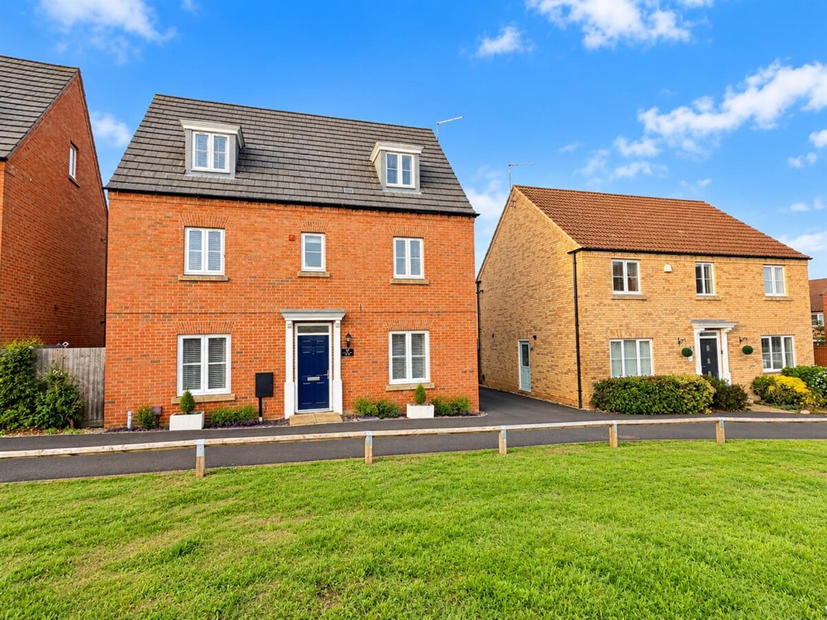 Windermere Drive, Corby