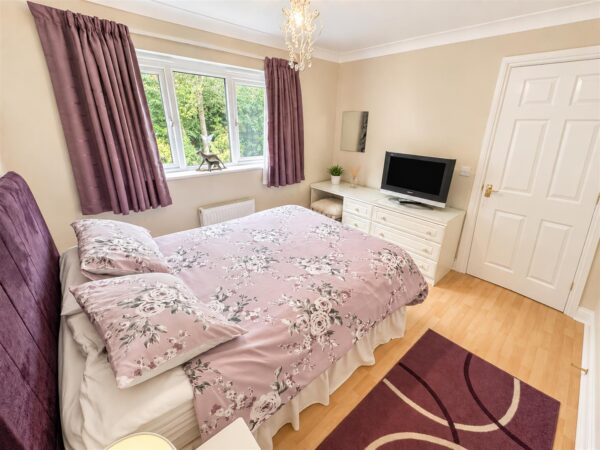 Beech Close, Desborough, Kettering