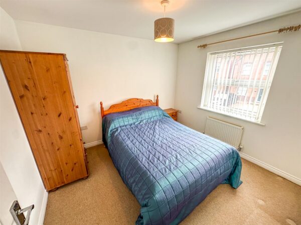 Lark Close, Corby