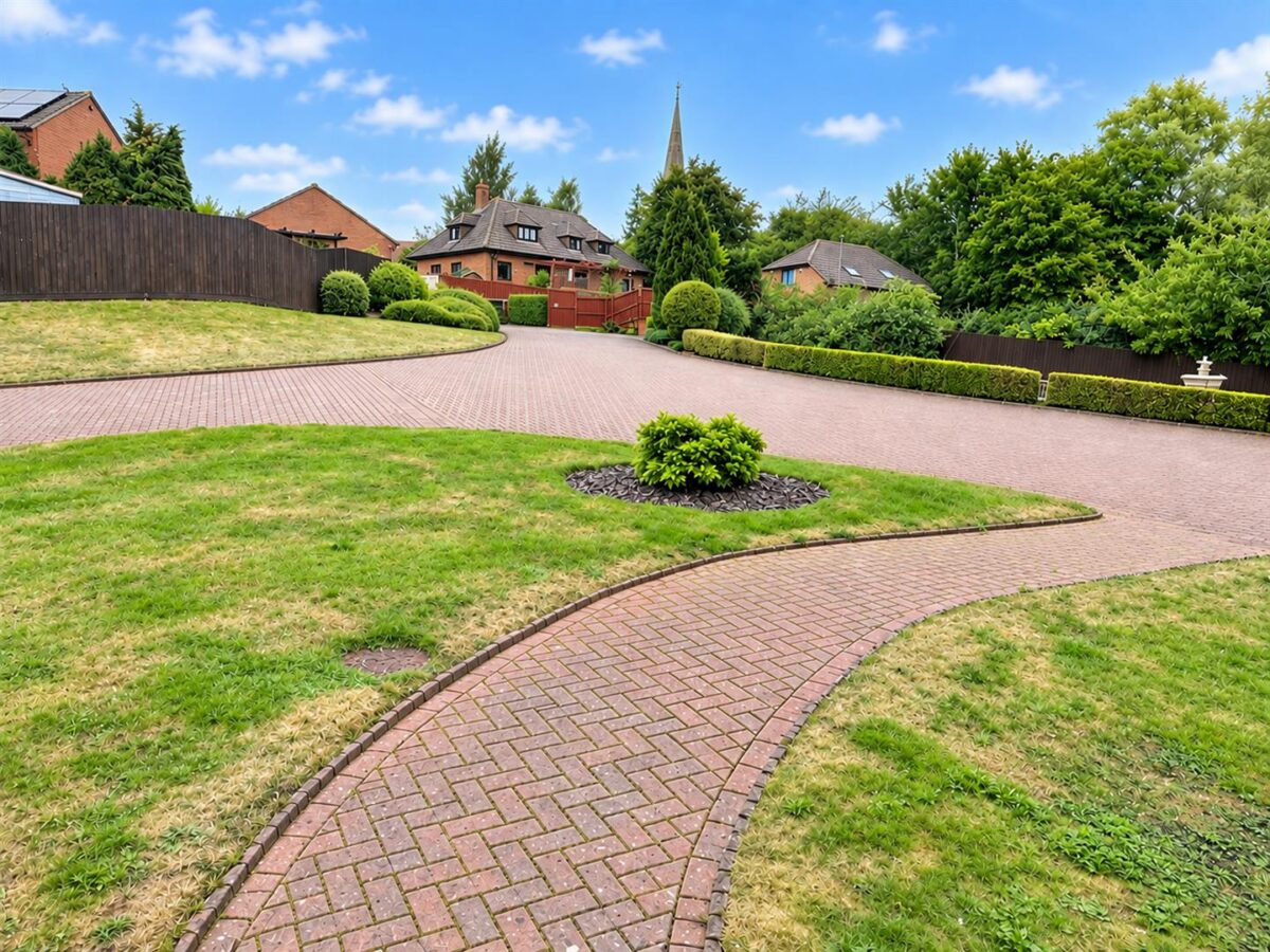 Beech Close, Desborough, Kettering