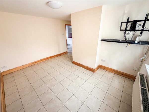 Helmsley Way, Corby