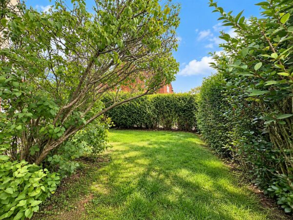 Westfields Road, Corby