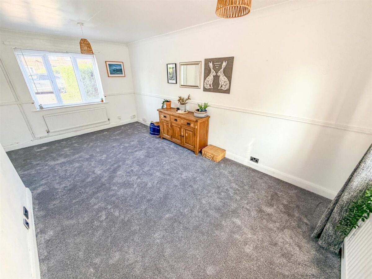 James Watt Avenue, Corby