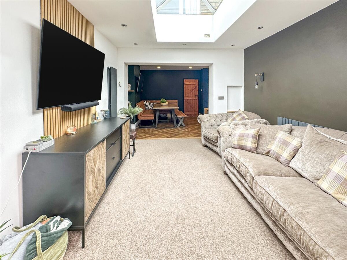 Howe Crescent, Corby