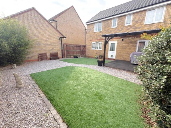 Hillary Close, Oakley Vale