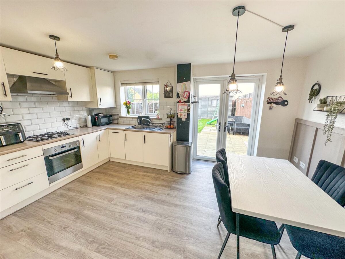 14 Michaels Drive, Corby, NN17 5FW, CORBY