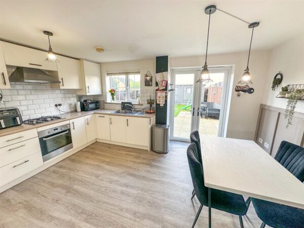 14 Michaels Drive, Corby, NN17 5FW, CORBY