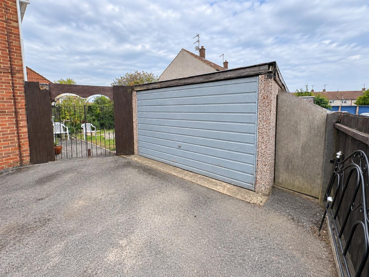 York Road, Corby
