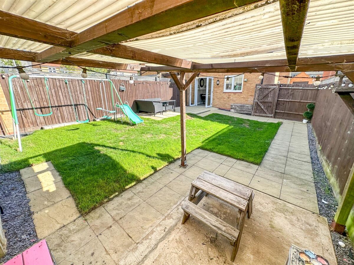 14 Michaels Drive, Corby, NN17 5FW, CORBY