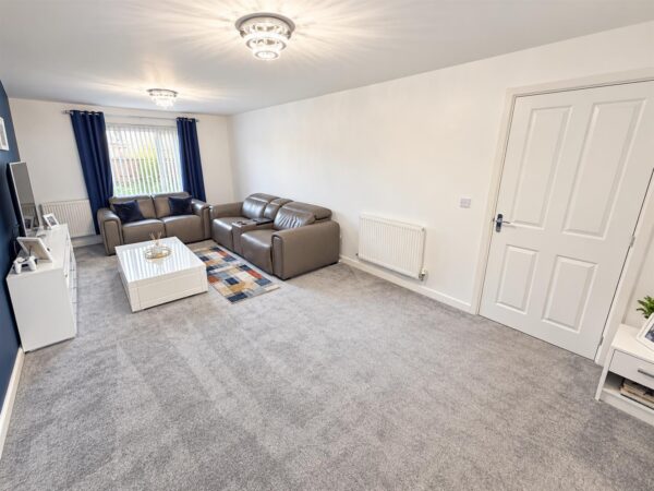 Windermere Drive, Corby