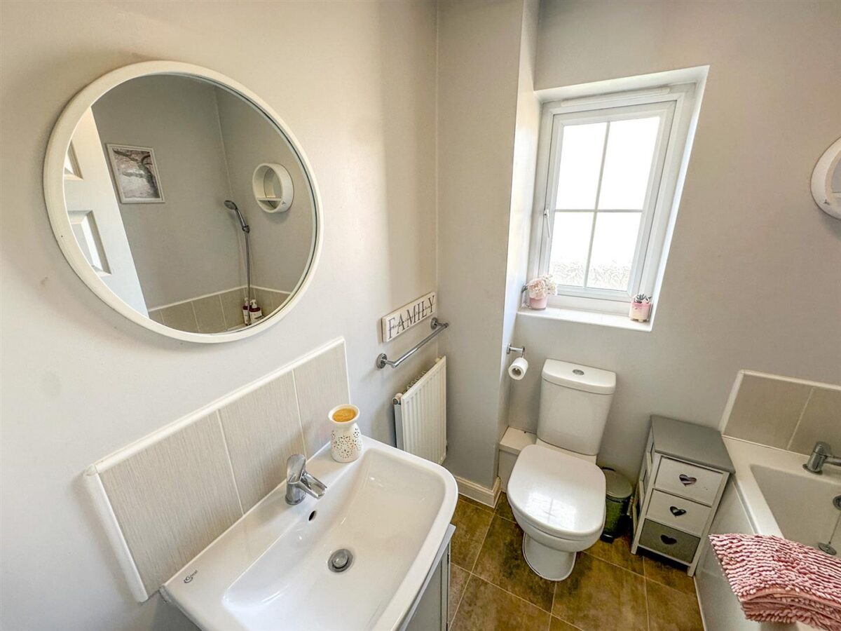 14 Michaels Drive, Corby, NN17 5FW, CORBY