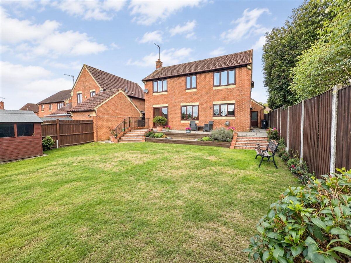 Little Meadow, Great Oakley, Corby