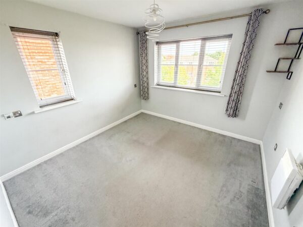 Fontwell Crescent, Corby