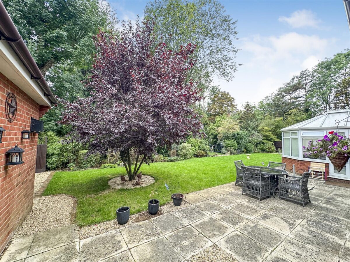 Beech Close, Desborough, Kettering