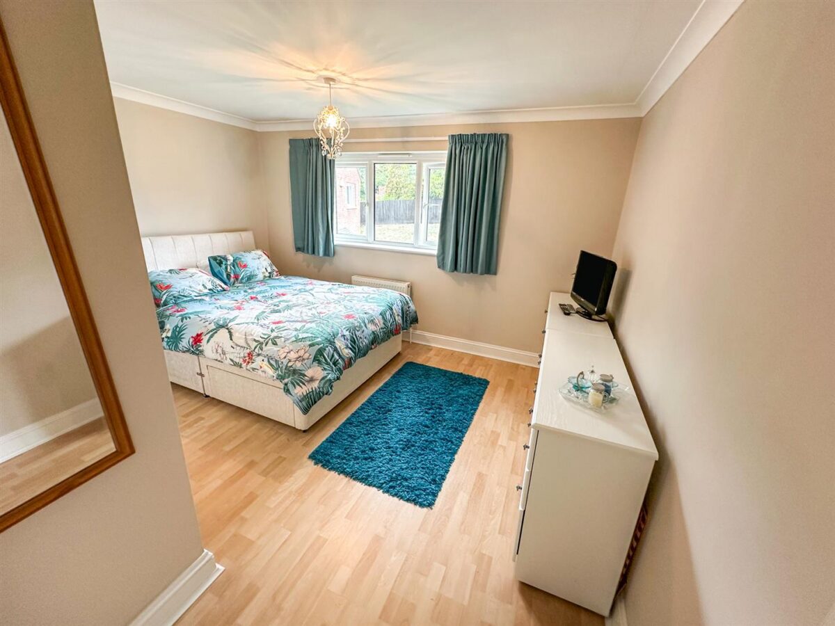 Beech Close, Desborough, Kettering