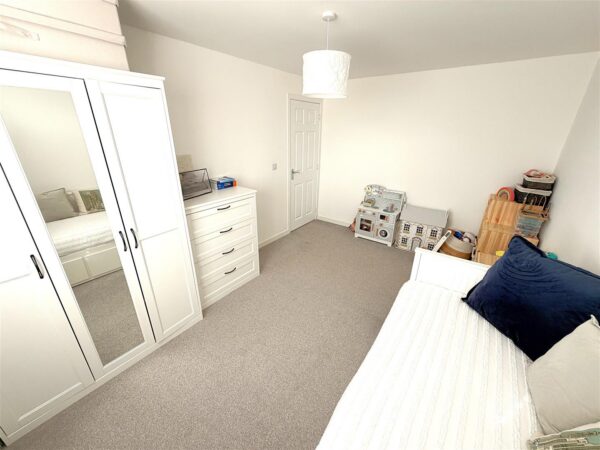 Bowman Road, Weldon, Corby