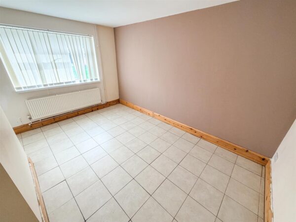 Helmsley Way, Corby