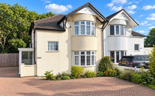 Corby Road, Weldon, Corby