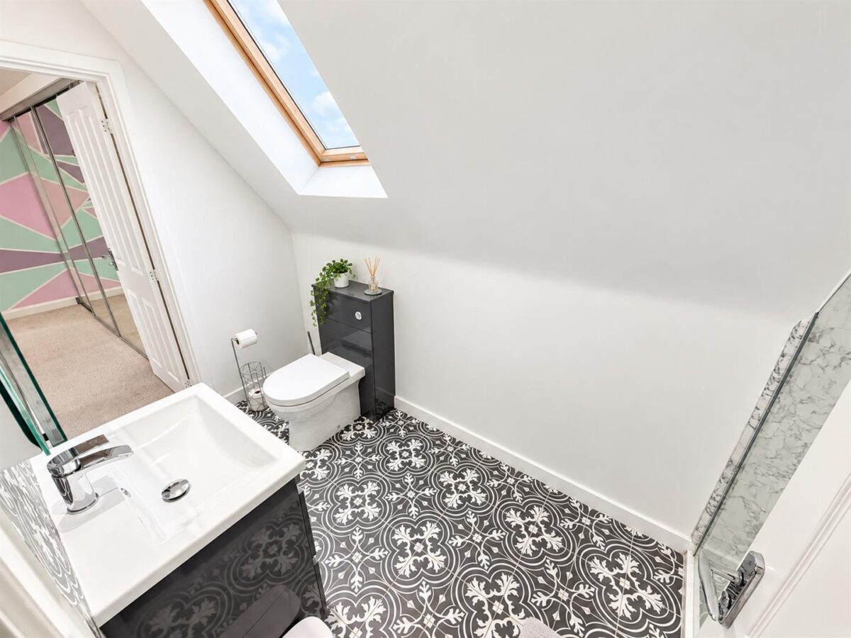 Windermere Drive, Corby