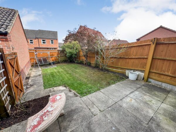 Lark Close, Corby