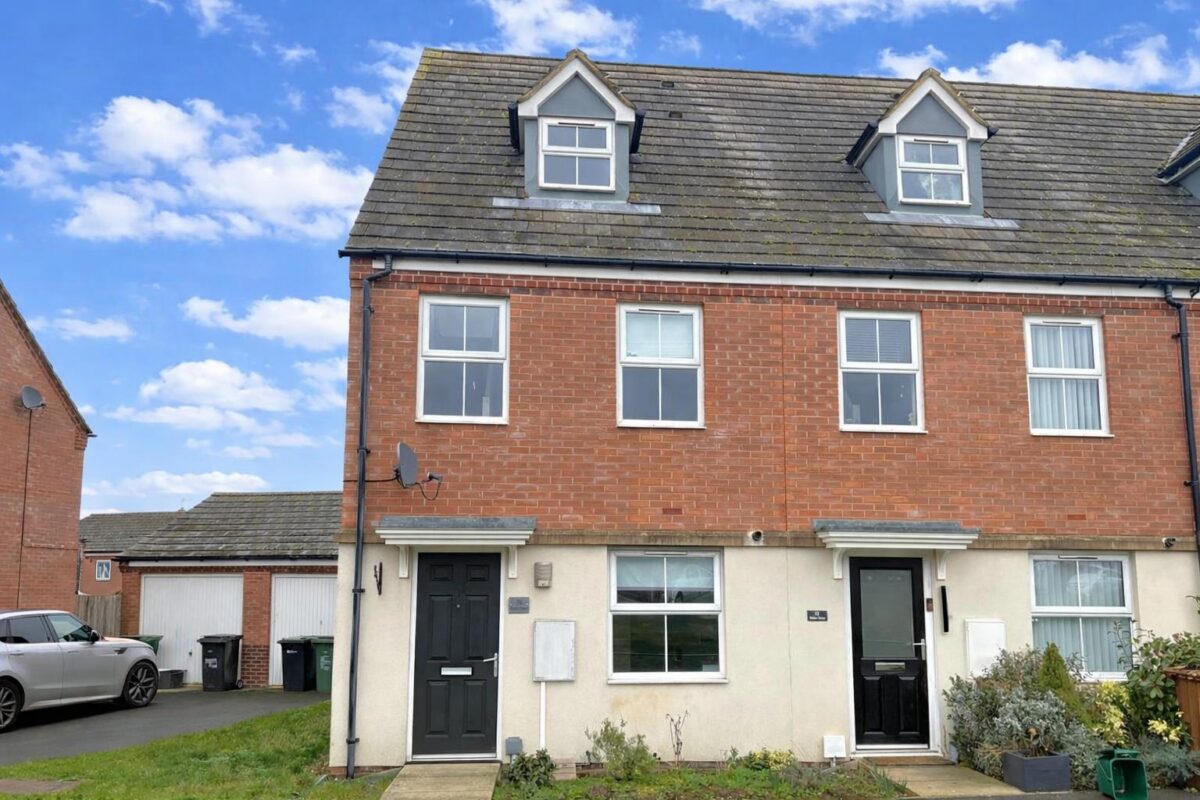 Siskin Close, Corby