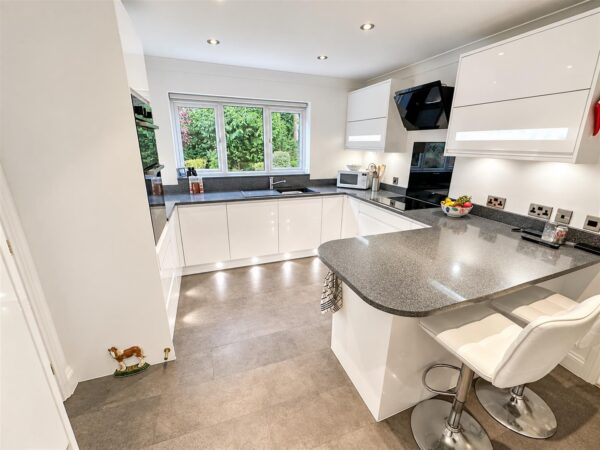 Beech Close, Desborough, Kettering