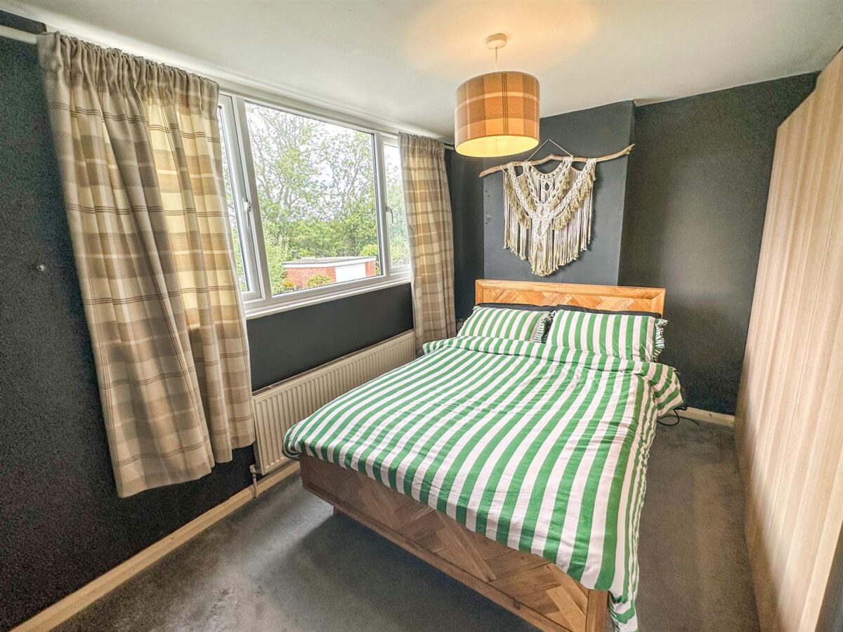 Howe Crescent, Corby