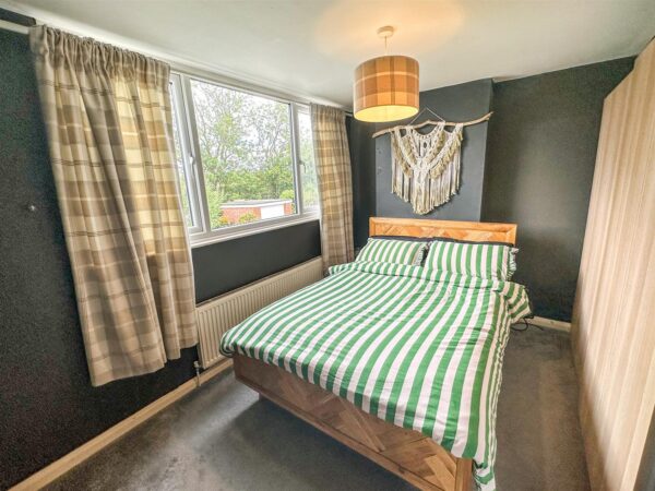 Howe Crescent, Corby