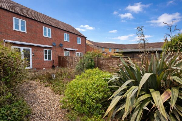 Dewar Close, Corby