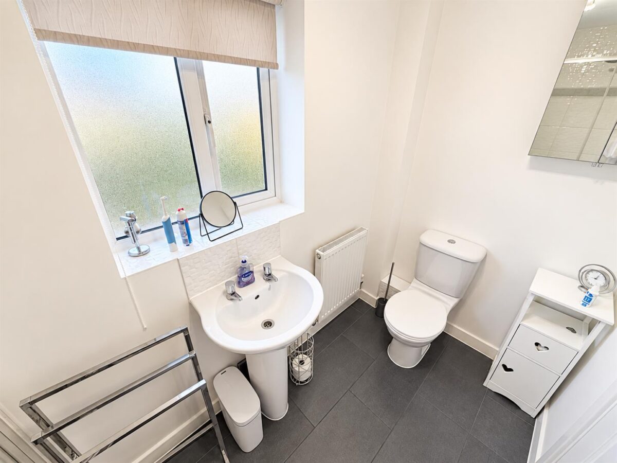 Windermere Drive, Corby