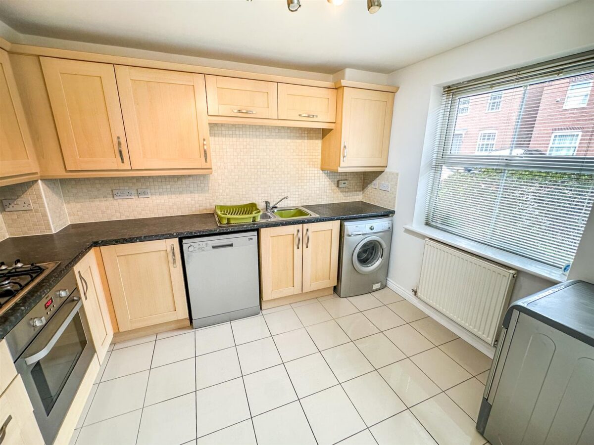 Lark Close, Corby