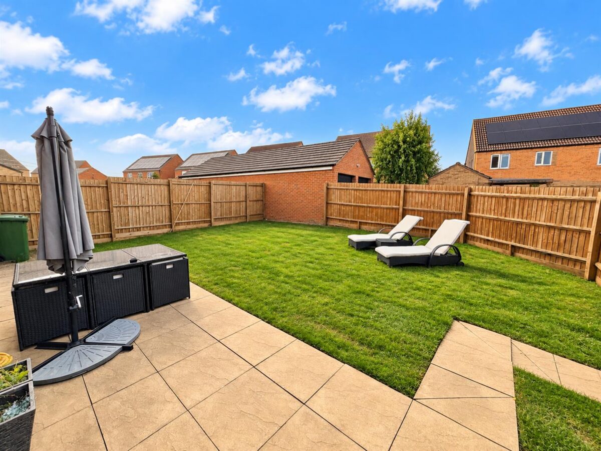 Windermere Drive, Corby