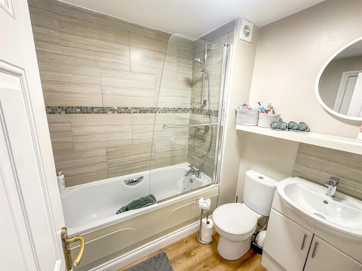 Stirling Close, Corby