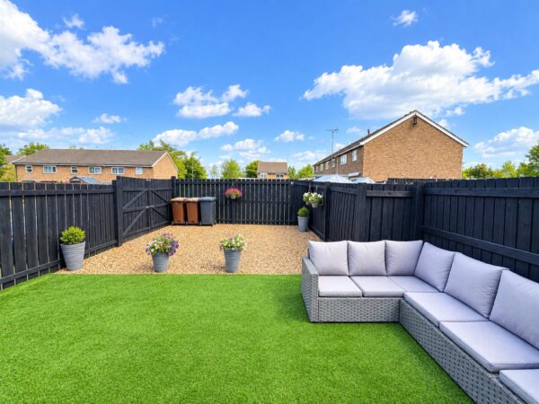 Bankside, Corby