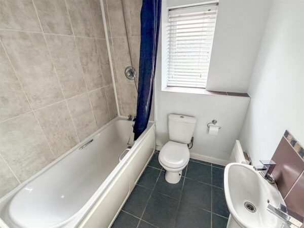 Fontwell Crescent, Corby
