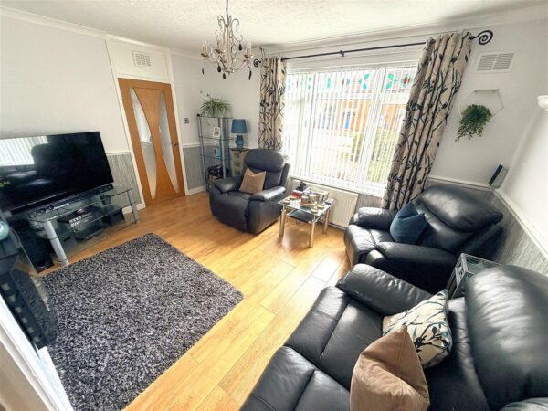 Willow Brook Road, Corby