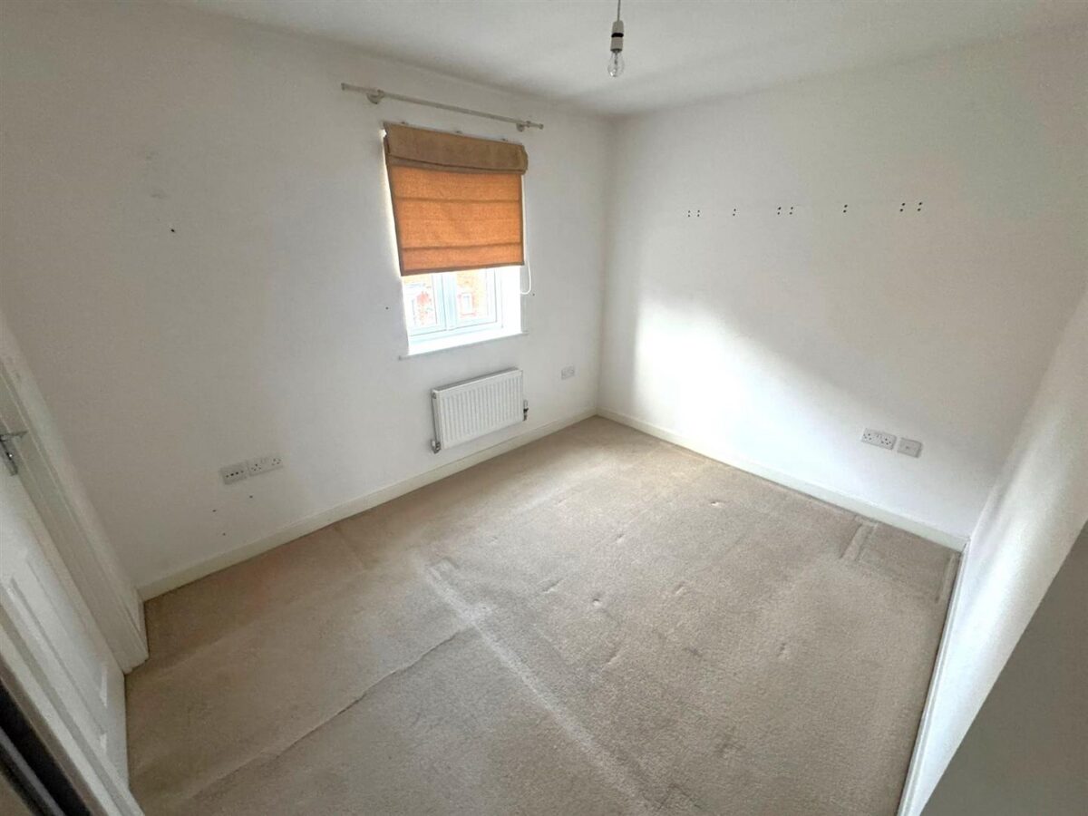 Dewar Close, Corby