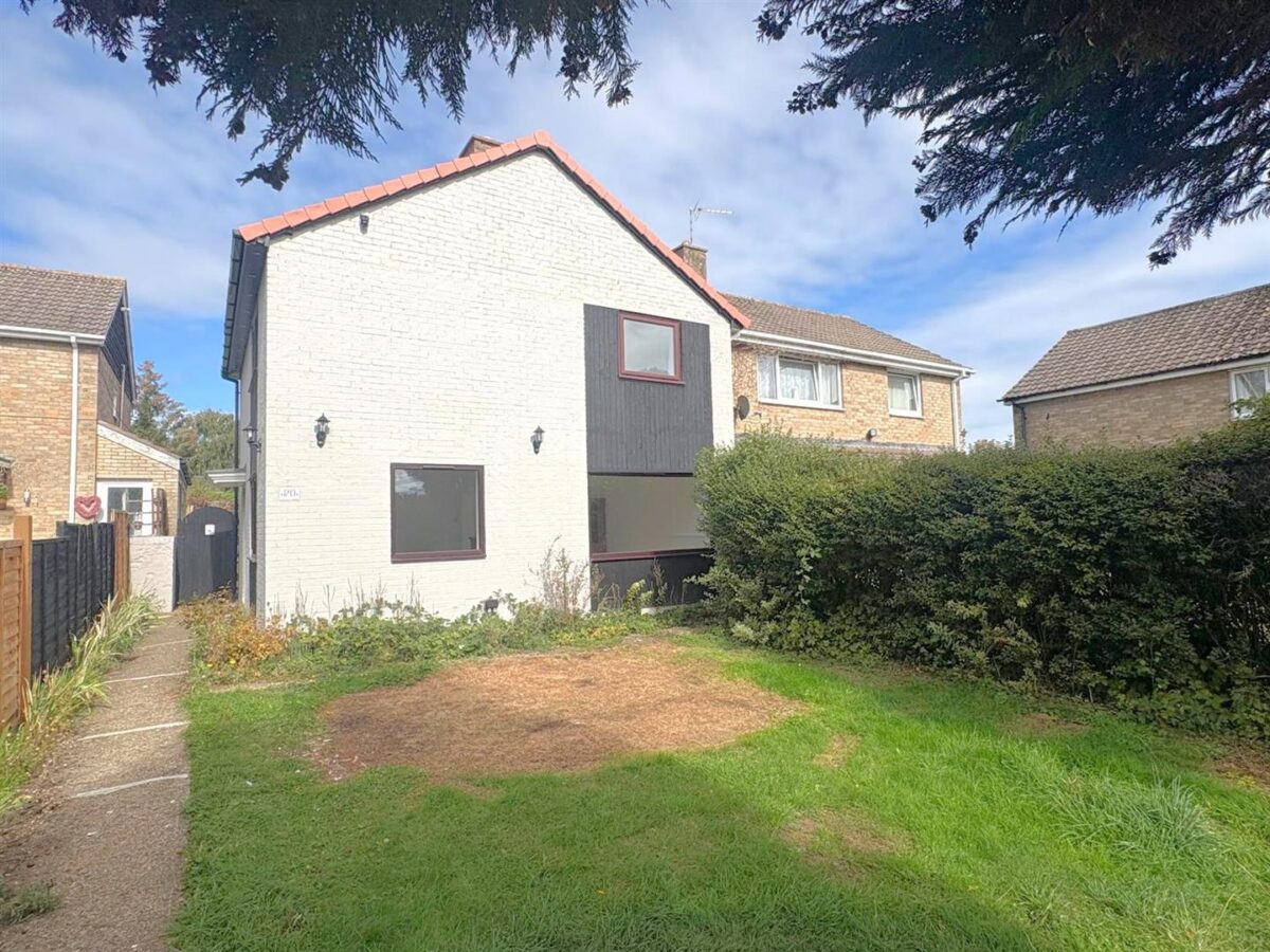Seaford Walk, Corby