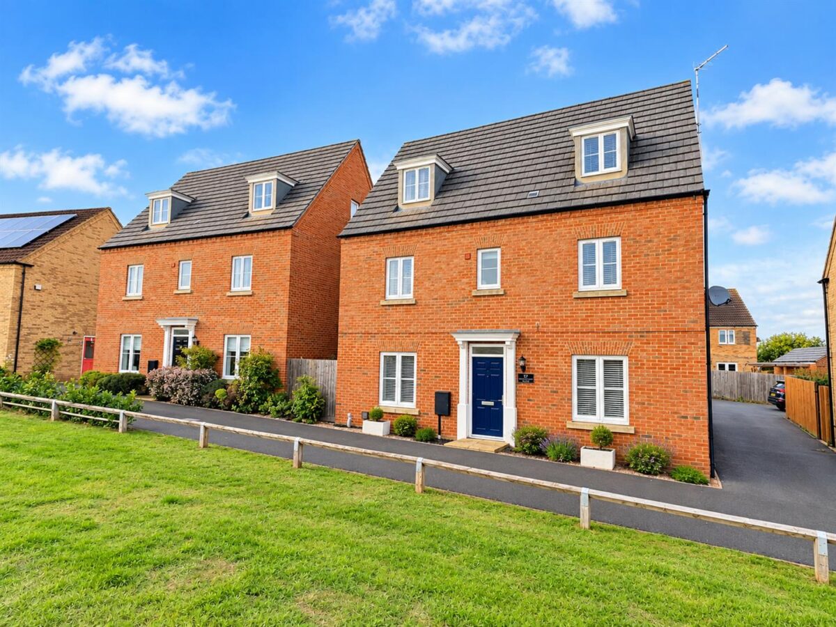 Windermere Drive, Corby