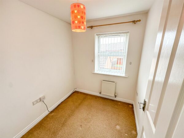 Lark Close, Corby