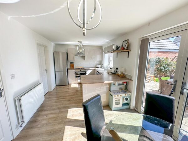 Bowman Road, Weldon, Corby