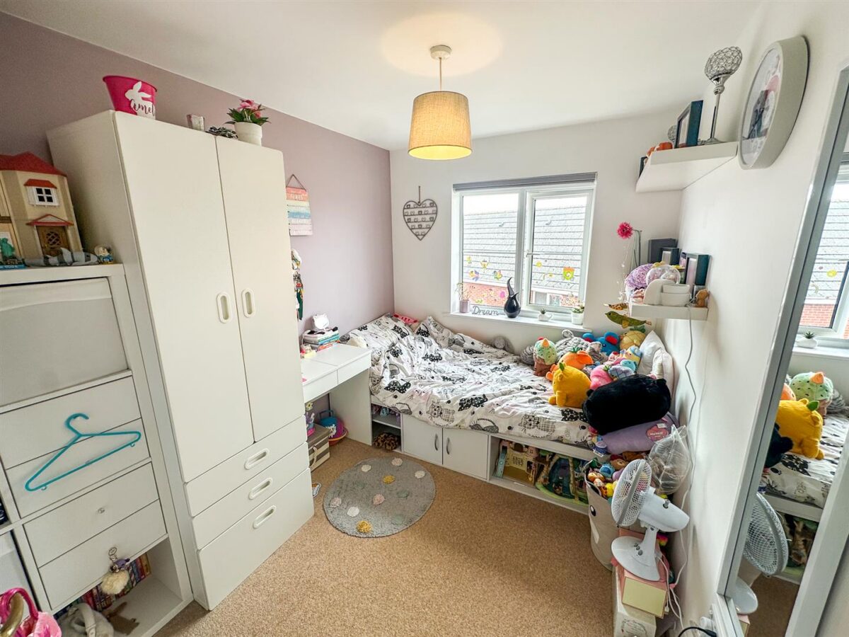 Stirling Close, Corby