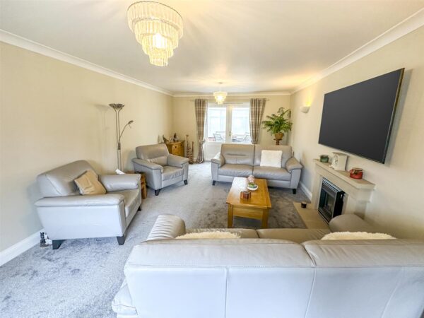 Beech Close, Desborough, Kettering