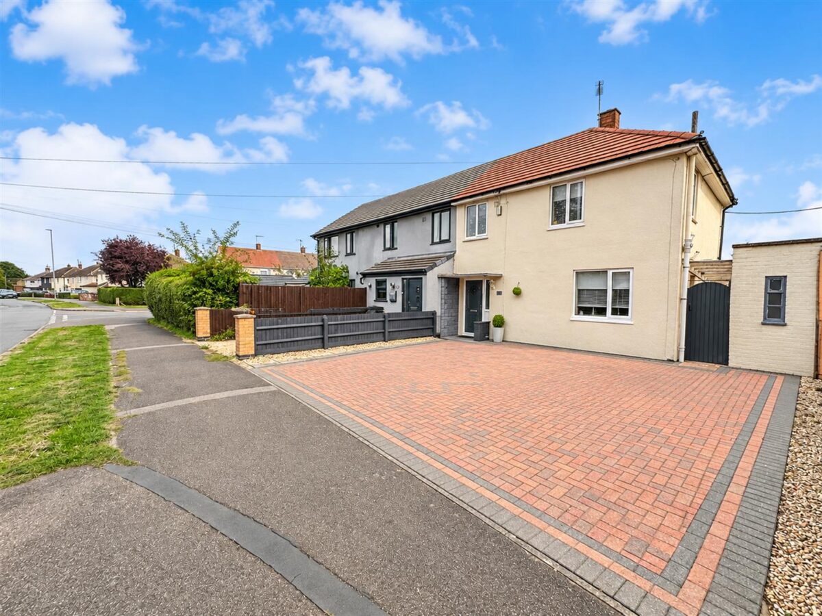 Willow Brook Road, Corby