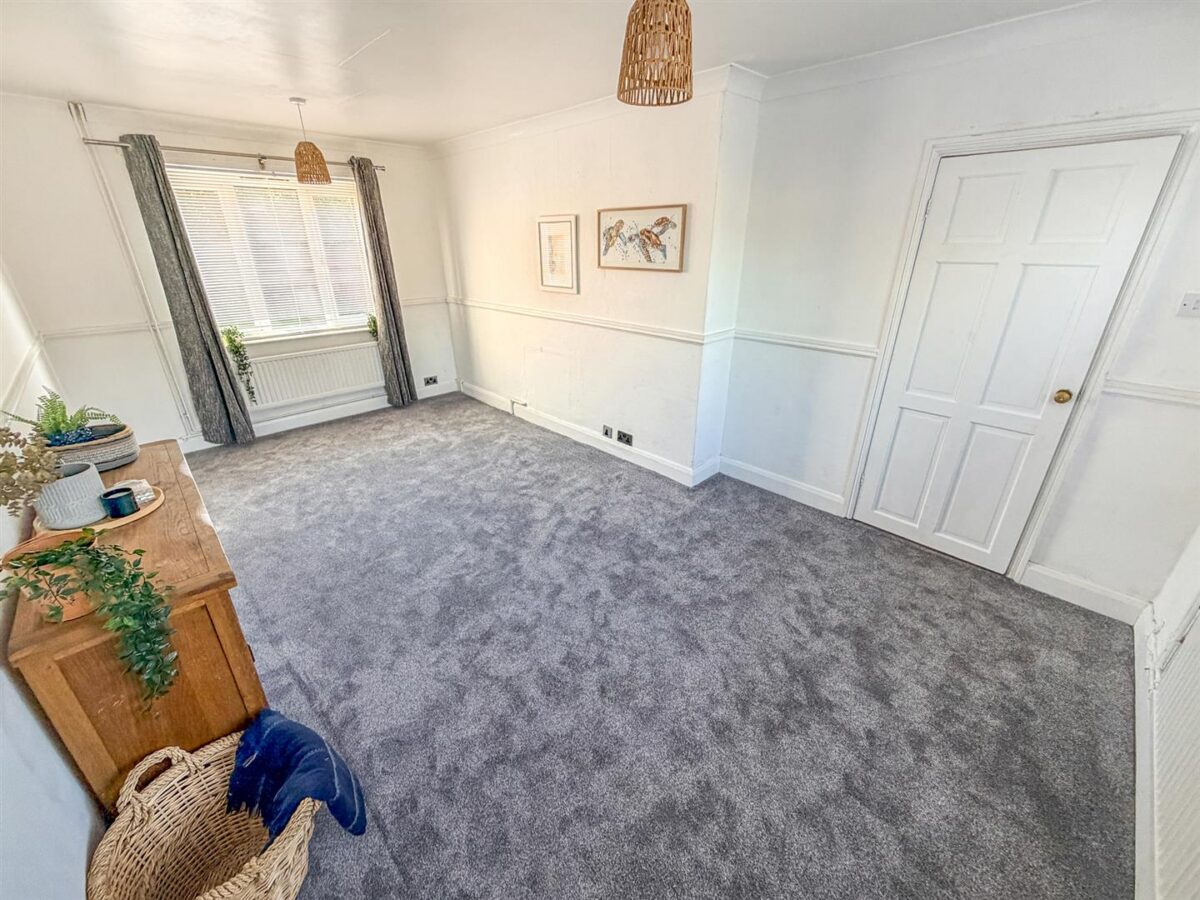 James Watt Avenue, Corby
