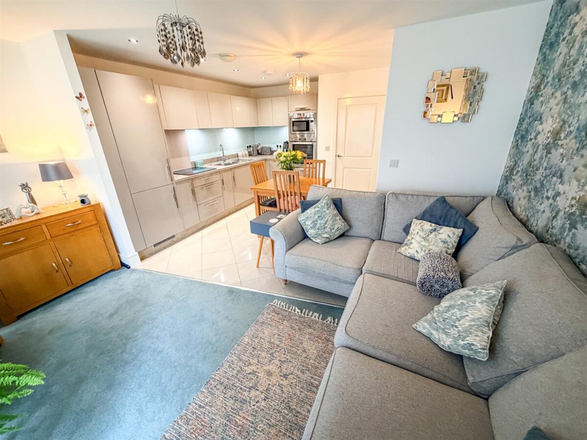 Epping Road, Corby
