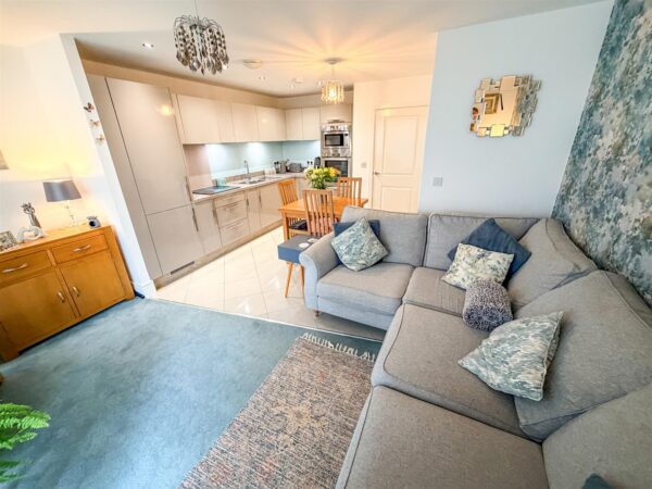 Epping Road, Corby