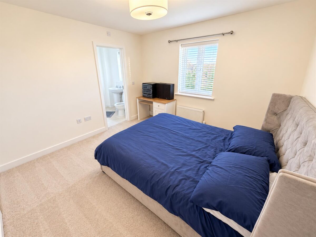 Windermere Drive, Corby